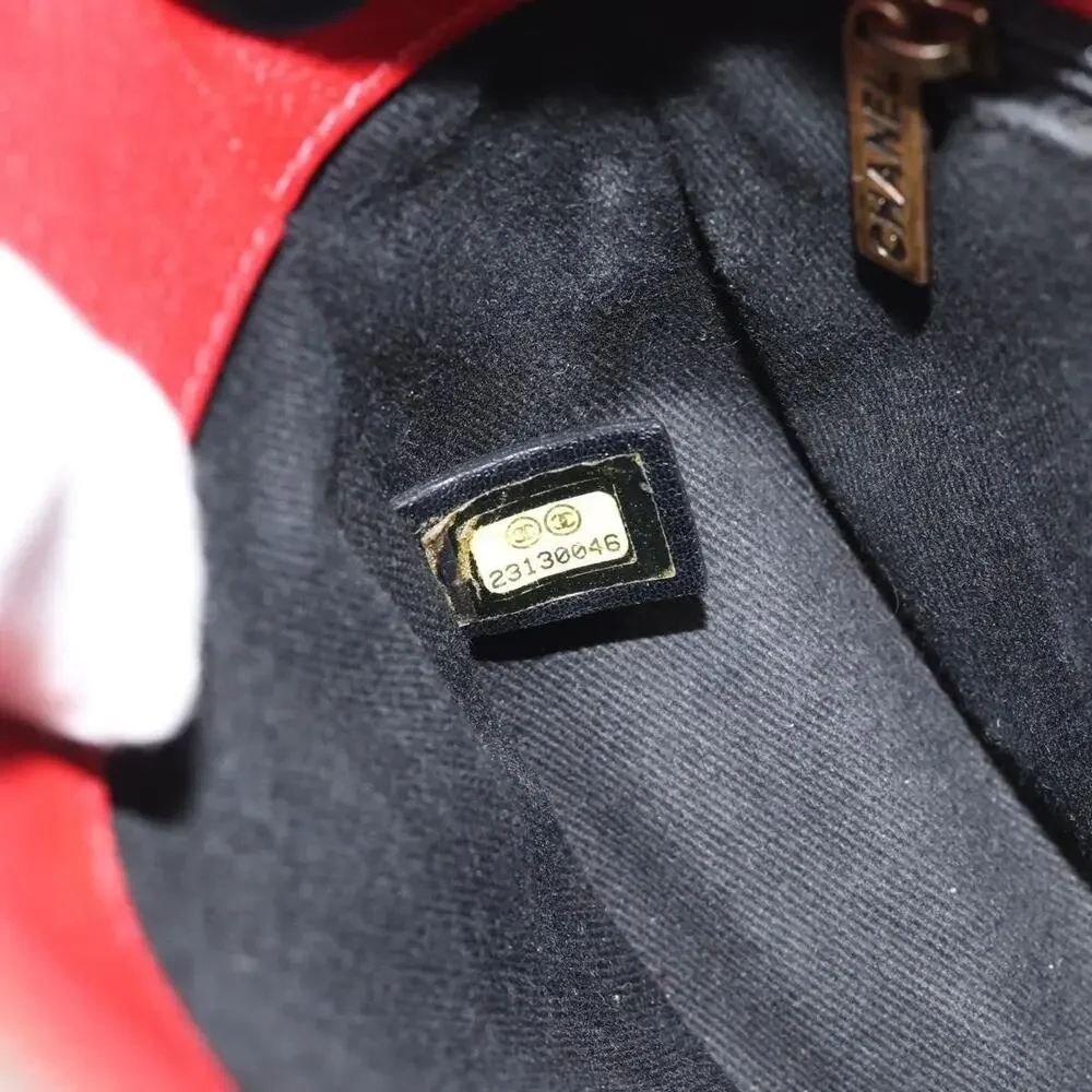 Chanel Calfskin Chain Shoulder Bag Red